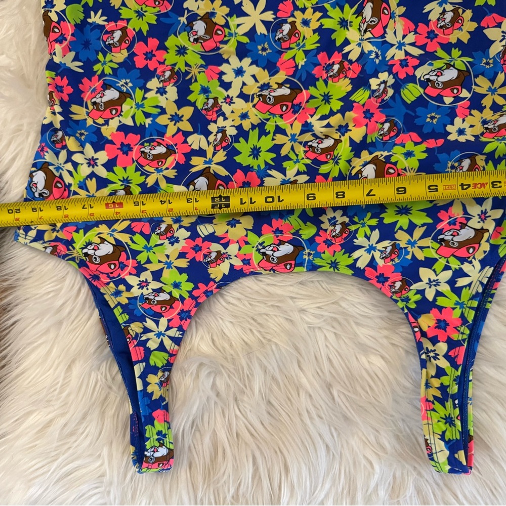 Buc-ee’s Size 2X‎ Blue Neon Floral Beaver Logo One Piece Swimsuit - Picture 9 of 10